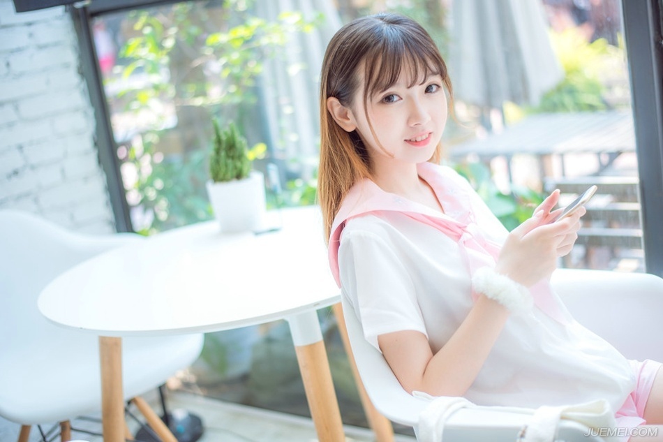 “主公睿智。”贾诩微微拱手道：“只是嵩山之上，曹操派了不少精兵看守，想要重夺王印，怕是……”